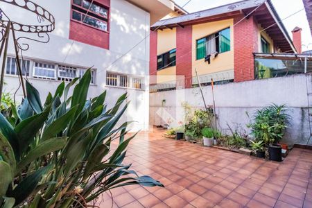 Casa à venda com 200m², 3 quartos e 2 vagas Casa à venda com 200m², 3 quartos e 2 vagasÁrea externa