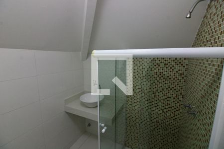 Casa de condomínio à venda com 320m², 5 quartos e 2 vagas Casa de condomínio à venda com 320m², 5 quartos e 2 vagasBanheiro Social