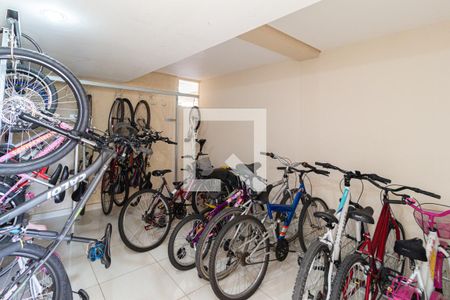 Apartamento para alugar com 60m², 2 quartos e 1 vaga Apartamento para alugar com 60m², 2 quartos e 1 vagaÁrea comum - Bicicletario