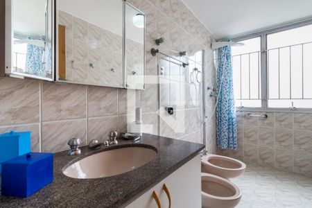 Apartamento à venda com 142m², 2 quartos e 2 vagas Apartamento à venda com 142m², 2 quartos e 2 vagasBanheiro Suite