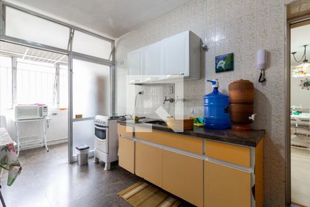 Apartamento à venda com 142m², 2 quartos e 2 vagas Apartamento à venda com 142m², 2 quartos e 2 vagasCozinha