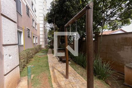 Apartamento para alugar com 45m², 2 quartos e 1 vaga Apartamento para alugar com 45m², 2 quartos e 1 vagaÁrea comum - Playground 2