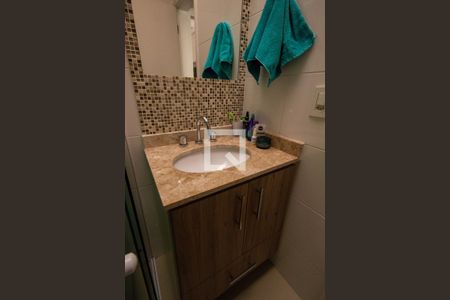 Casa à venda com 90m², 3 quartos e 2 vagas Casa à venda com 90m², 3 quartos e 2 vagasBanheiro da Suíte 2