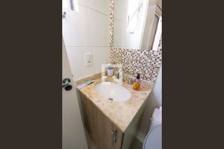 Casa à venda com 90m², 3 quartos e 2 vagas Casa à venda com 90m², 3 quartos e 2 vagasBanheiro da Suíte