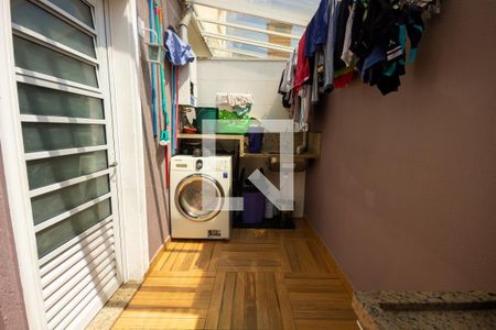 Casa à venda com 90m², 3 quartos e 2 vagas Casa à venda com 90m², 3 quartos e 2 vagasÁrea de Serviço