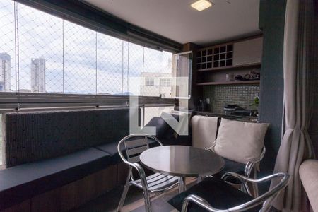 Apartamento à venda com 104m², 2 quartos e 2 vagassacada