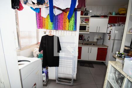 Apartamento à venda com 60m², 2 quartos e 1 vagaÁrea de Serviço