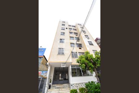 Apartamento à venda com 60m², 2 quartos e 1 vagaFachada