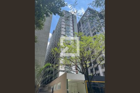 Studio para alugar com 32m², 1 quarto e sem vaga Studio para alugar com 32m², 1 quarto e sem vagaFachada