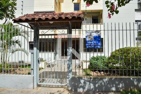 Apartamento à venda com 52m², 2 quartos e 1 vaga Apartamento à venda com 52m², 2 quartos e 1 vagaInstalação da Plaquinha no portão do prédio