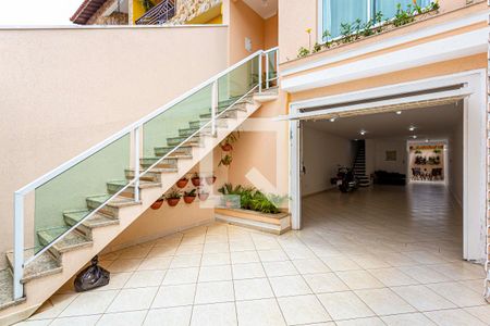 Casa à venda com 235m², 3 quartos e 5 vagas Casa à venda com 235m², 3 quartos e 5 vagasFrente da Casa