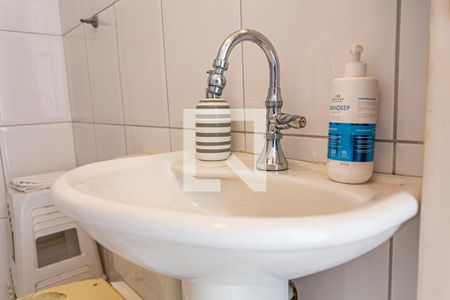 Casa à venda com 235m², 3 quartos e 5 vagas Casa à venda com 235m², 3 quartos e 5 vagasDetalhe do Banheiro de Serviço