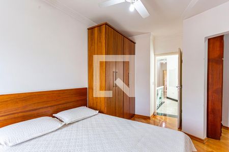 Casa à venda com 235m², 3 quartos e 5 vagas Casa à venda com 235m², 3 quartos e 5 vagasSuite