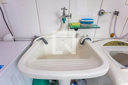 Casa à venda com 235m², 3 quartos e 5 vagas Casa à venda com 235m², 3 quartos e 5 vagasDetalhe da Área de Serviço