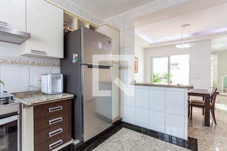 Casa à venda com 235m², 3 quartos e 5 vagas Casa à venda com 235m², 3 quartos e 5 vagasCozinha