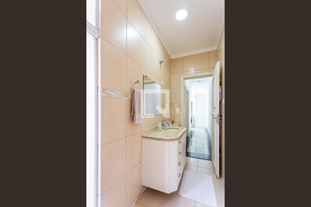 Casa à venda com 235m², 3 quartos e 5 vagas Casa à venda com 235m², 3 quartos e 5 vagasBanheiro