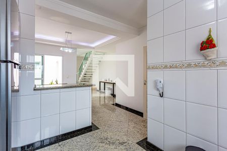 Casa à venda com 235m², 3 quartos e 5 vagas Casa à venda com 235m², 3 quartos e 5 vagasCozinha