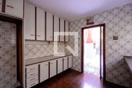 Casa à venda com 150m², 3 quartos e 2 vagasCozinha 