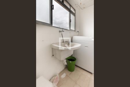 Apartamento à venda com 81m², 2 quartos e 1 vagaÁrea de Serviço