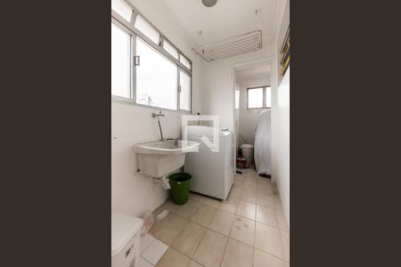 Apartamento à venda com 81m², 2 quartos e 1 vagaÁrea de Serviço