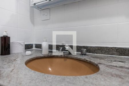 Apartamento à venda com 81m², 2 quartos e 1 vagaBanheiro