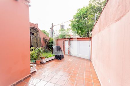 Casa à venda com 200m², 3 quartos e 3 vagas Casa à venda com 200m², 3 quartos e 3 vagasGaragem