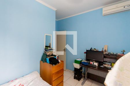 Casa à venda com 200m², 3 quartos e 3 vagas Casa à venda com 200m², 3 quartos e 3 vagasQuarto 1