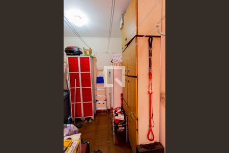 Casa à venda com 200m², 3 quartos e 3 vagas Casa à venda com 200m², 3 quartos e 3 vagasÁrea de Serviço