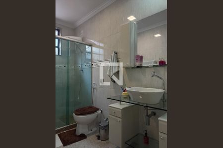 Casa à venda com 211m², 3 quartos e 6 vagasBanheiro Social