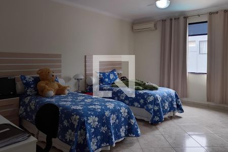 Casa à venda com 211m², 3 quartos e 6 vagasQuarto 2