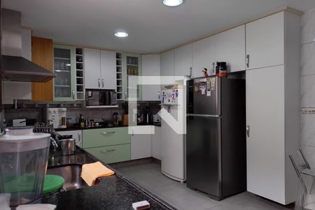 Casa à venda com 211m², 3 quartos e 6 vagasCozinha