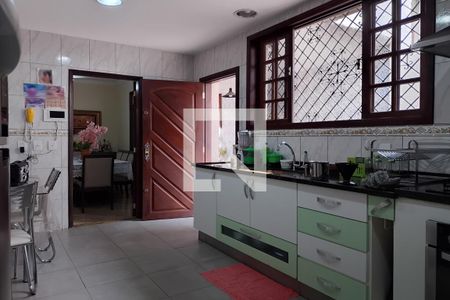 Casa à venda com 211m², 3 quartos e 6 vagasCozinha