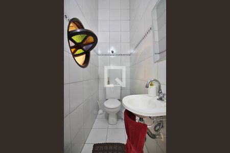 Casa à venda com 220m², 3 quartos e 3 vagasLavabo