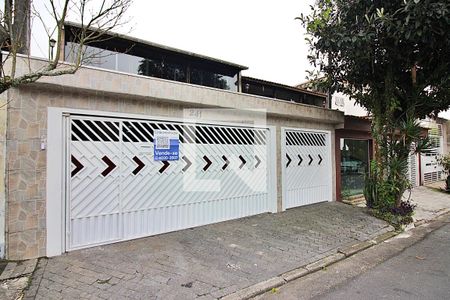 Casa à venda com 220m², 3 quartos e 3 vagasFachada