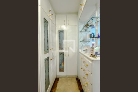 Apartamento à venda com 138m², 3 quartos e 3 vagas Apartamento à venda com 138m², 3 quartos e 3 vagasCloset da suíte 1