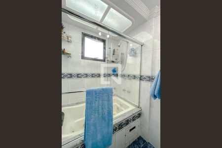 Apartamento à venda com 138m², 3 quartos e 3 vagas Apartamento à venda com 138m², 3 quartos e 3 vagasBanheiro da Suíte 1