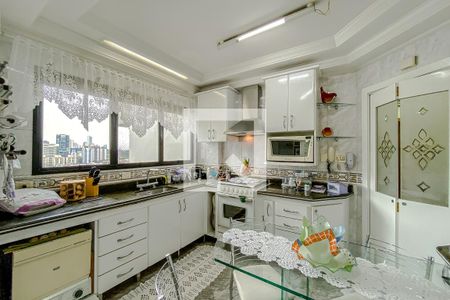 Apartamento à venda com 138m², 3 quartos e 3 vagas Apartamento à venda com 138m², 3 quartos e 3 vagasCozinha