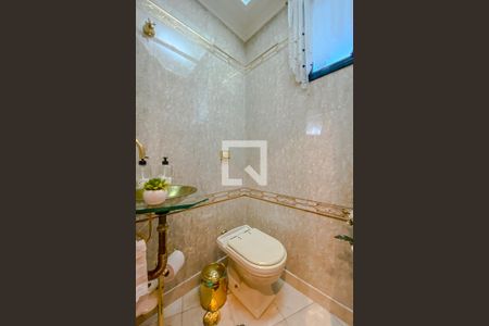 Apartamento à venda com 138m², 3 quartos e 3 vagas Apartamento à venda com 138m², 3 quartos e 3 vagasLavabo