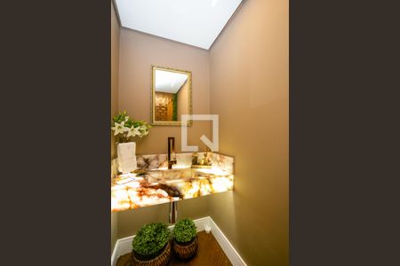 Apartamento à venda com 230m², 4 quartos e 3 vagas Apartamento à venda com 230m², 4 quartos e 3 vagasLavabo