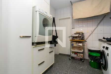 Apartamento à venda com 230m², 4 quartos e 3 vagas Apartamento à venda com 230m², 4 quartos e 3 vagasÁrea de serviço