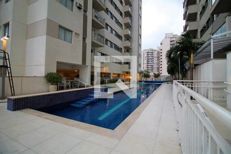 Apartamento à venda com 68m², 2 quartos e 1 vagaÁrea comum - Piscina