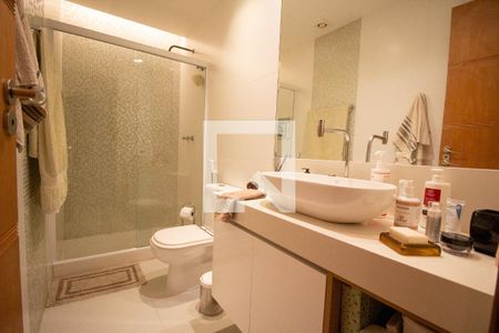 Apartamento à venda com 344m², 4 quartos e 4 vagasBanheiro Social