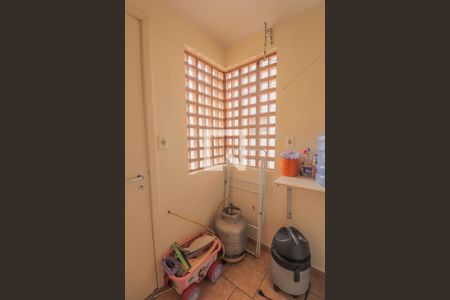 Apartamento à venda com 68m², 2 quartos e 1 vagaArea de serviço