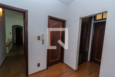 Casa à venda com 320m², 3 quartos e 3 vagasHall Quartos