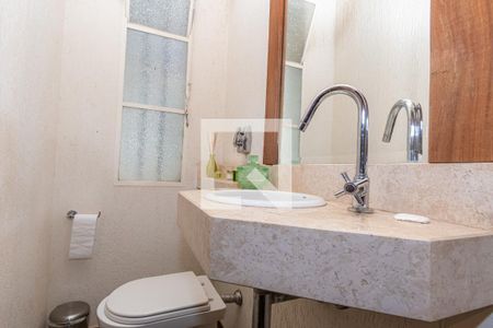 Casa à venda com 320m², 3 quartos e 3 vagasDetalhe Lavabo