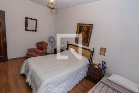 Casa à venda com 320m², 3 quartos e 3 vagasSuite