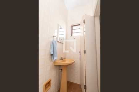 Casa à venda com 320m², 3 quartos e 3 vagasBanheiro Area de Serviço 