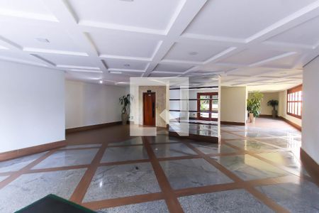 Apartamento à venda com 105m², 3 quartos e 1 vaga Apartamento à venda com 105m², 3 quartos e 1 vagaHall