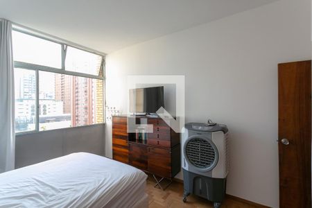 Quarto de apartamento para alugar com 1 quarto, 57m² em Santo Agostinho, Belo Horizonte