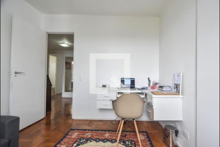 Apartamento à venda com 145m², 4 quartos e 2 vagasQuarto 04
